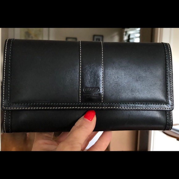 Coach Handbags - Black Coach Trifold wallet
